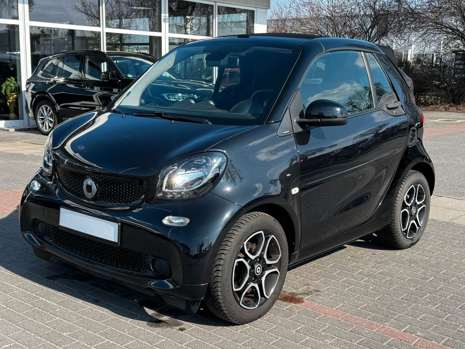 Smart ForTwo fortwo Cabrio 1.0 71PS AT*NAVI*LED*KLIMA