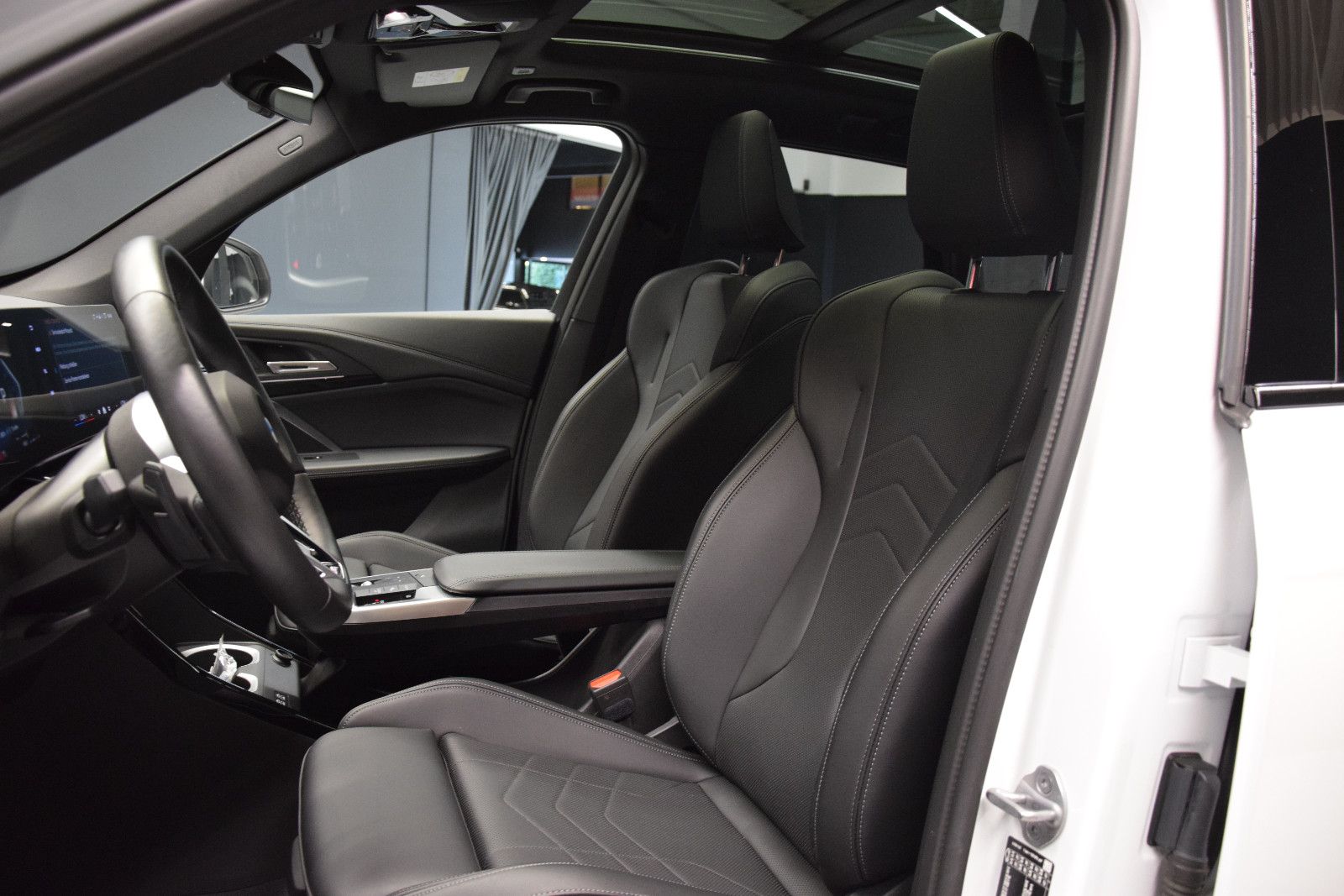 Fahrzeugabbildung BMW X1 sDrive 20 i M Sport Pano HuD Memory ACC Leder
