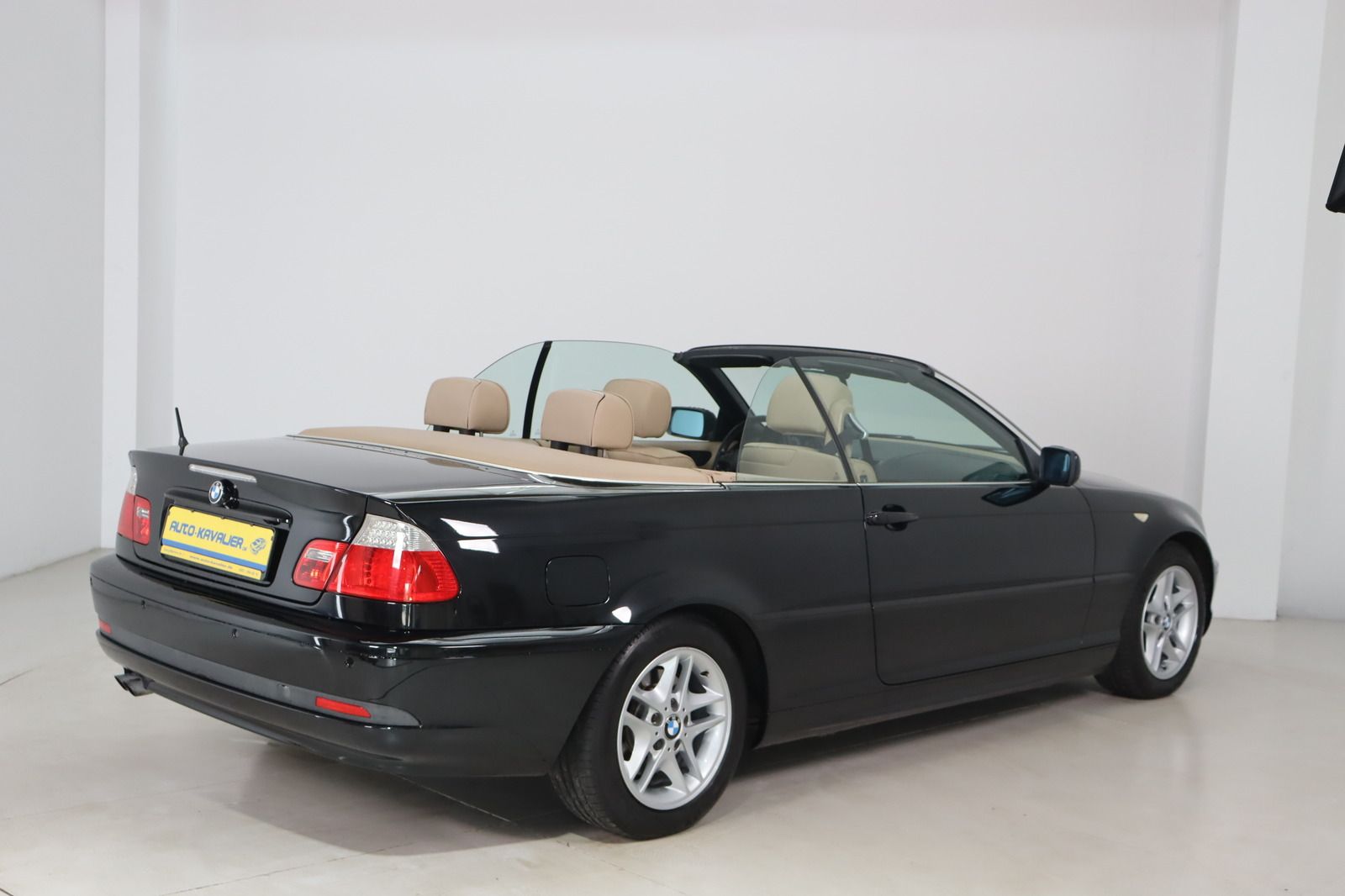 Fahrzeugabbildung BMW 325 Ci * Navi * Xenon * Memory * Leder