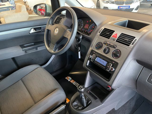 Volkswagen Touran Conceptline *KLIMA*TEMPOMAT*SZHZ*