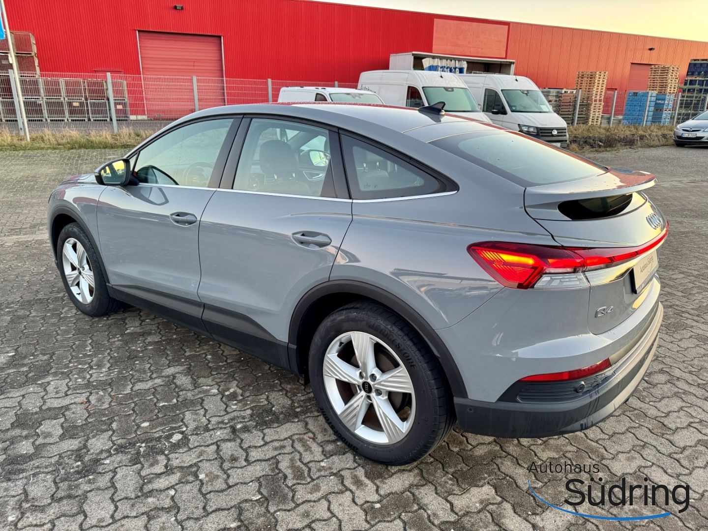 Q4 e-tron Sportback 40 150kW 77kWh HUD Matrix
