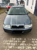 Skoda Octavia 1.6 Family Edition Family Edition - Skoda Octavia aus 2004: Kombi