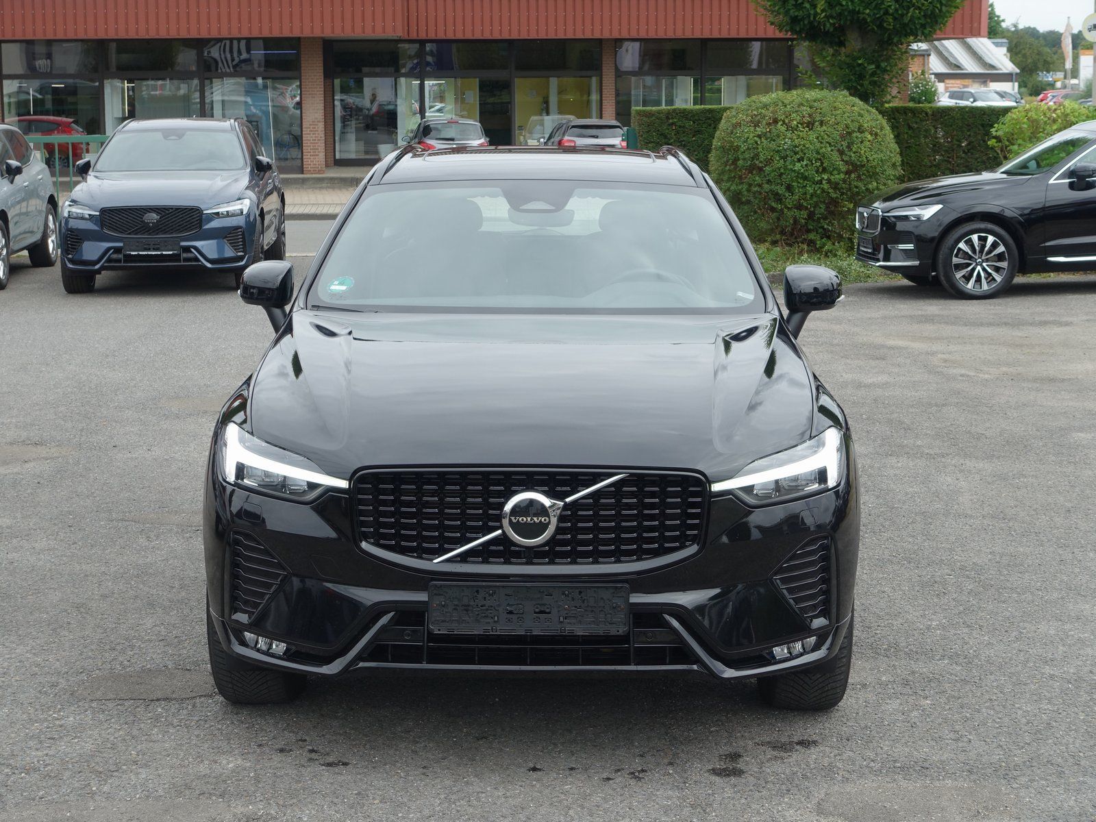 Volvo XC60 B4 Diesel R-Design 2WD Panorama H&K AHK LED foto 7