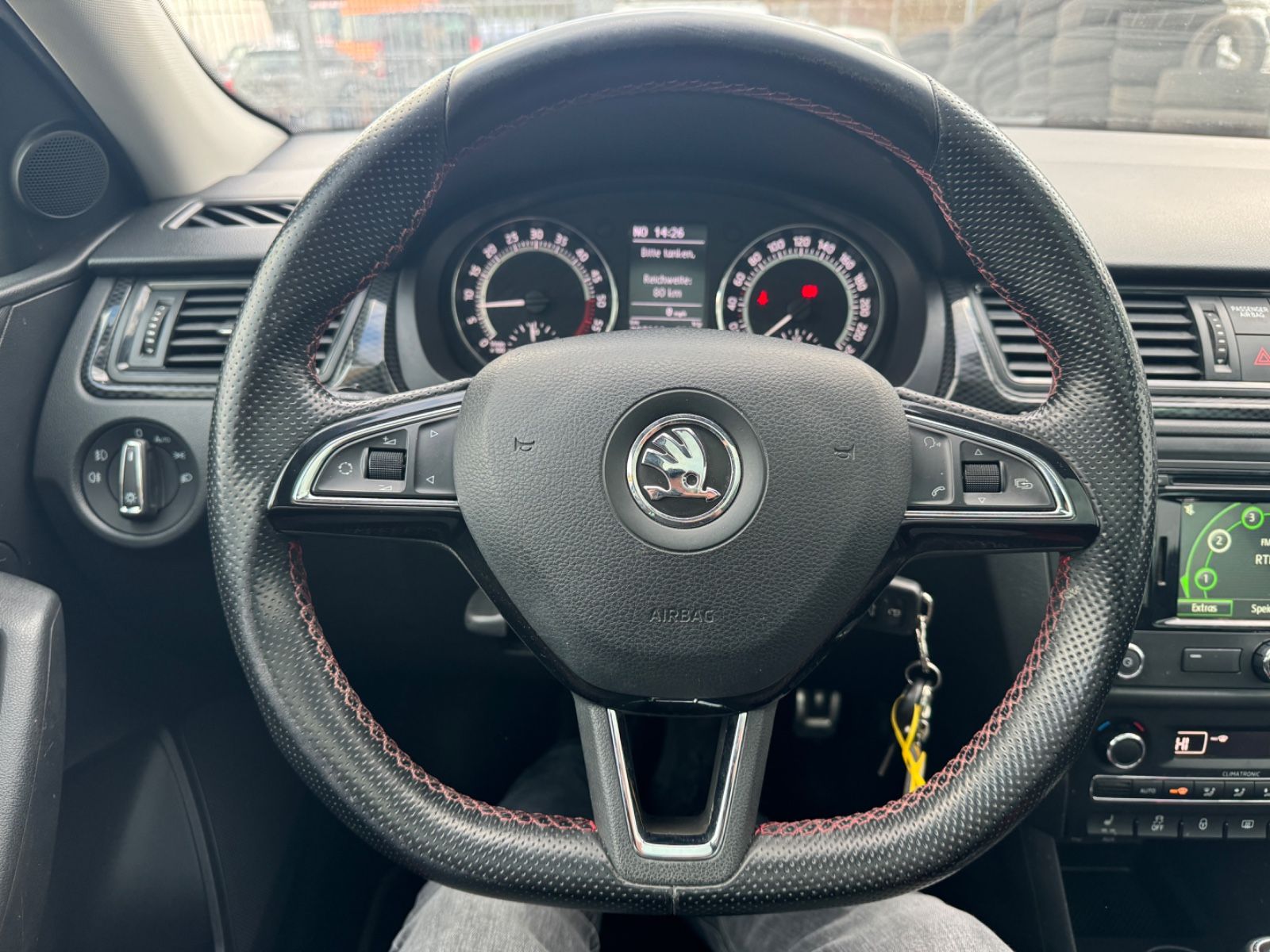 Fahrzeugabbildung SKODA Rapid Spaceback Monte Carlo Panorama+Sitzheizung