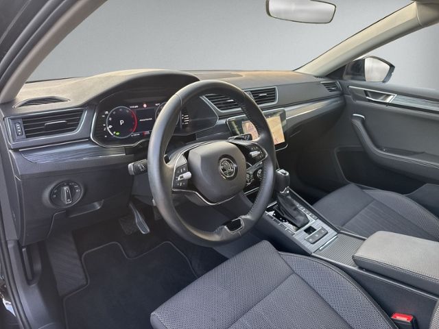 Superb Combi 2.0 TDI DSG STYLE AHK+NAVI+LED+ACC+