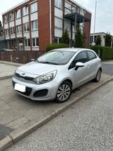 Kia Rio 1.4 CRDi Diesel 2012 - Kia Rio in Hamburg