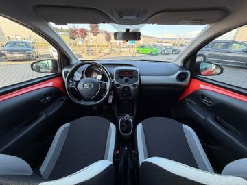 Toyota Aygo (X) - 9
