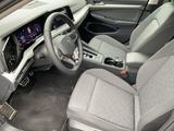 Volkswagen Golf VIII Variant 2.0 l TDI DSG Move LED PLUS+NA - Volkswagen Golf: Vi Plus