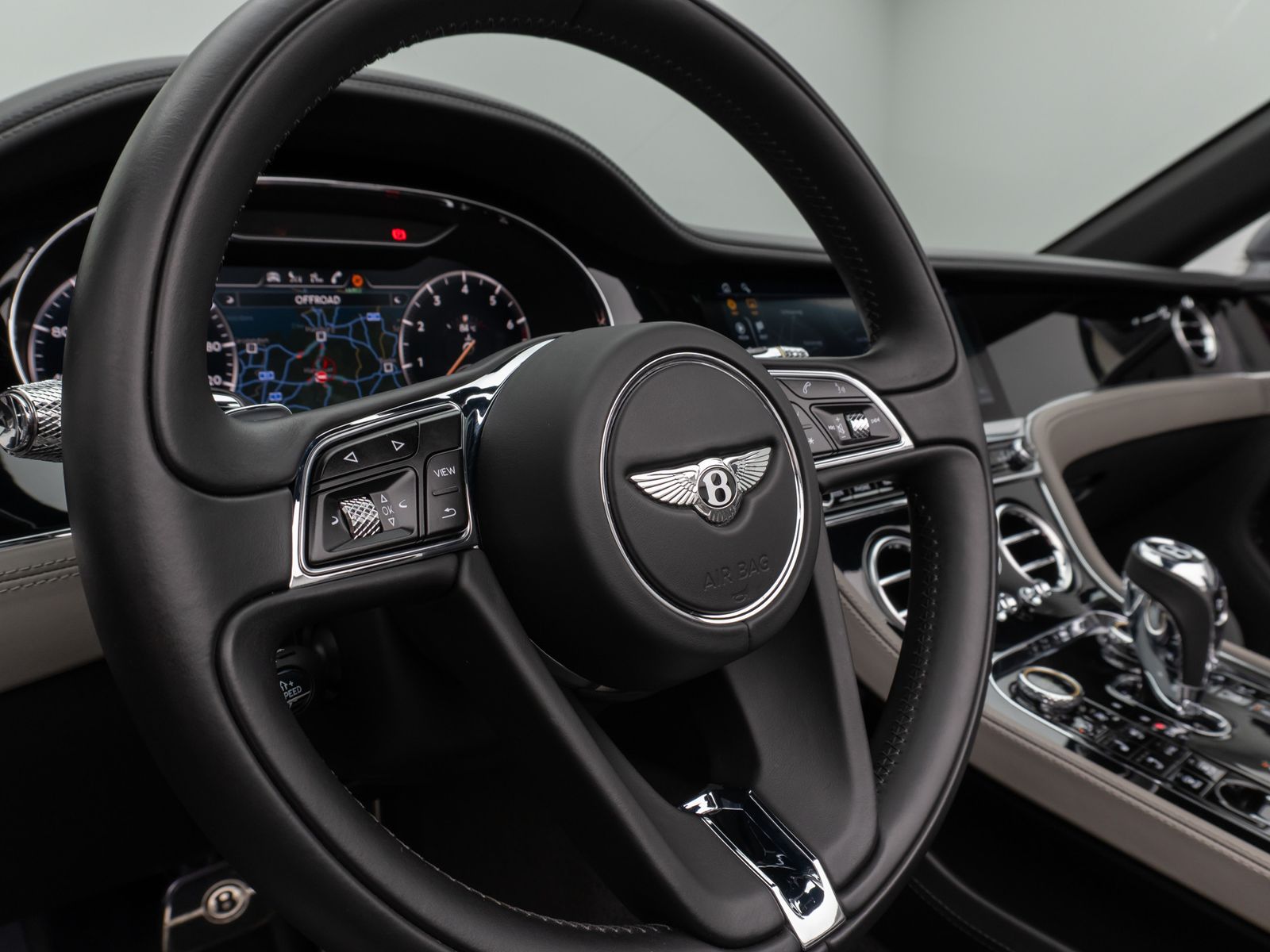 Fahrzeugabbildung Bentley Continental GTC W12 Mulliner 360°HUD NightVision