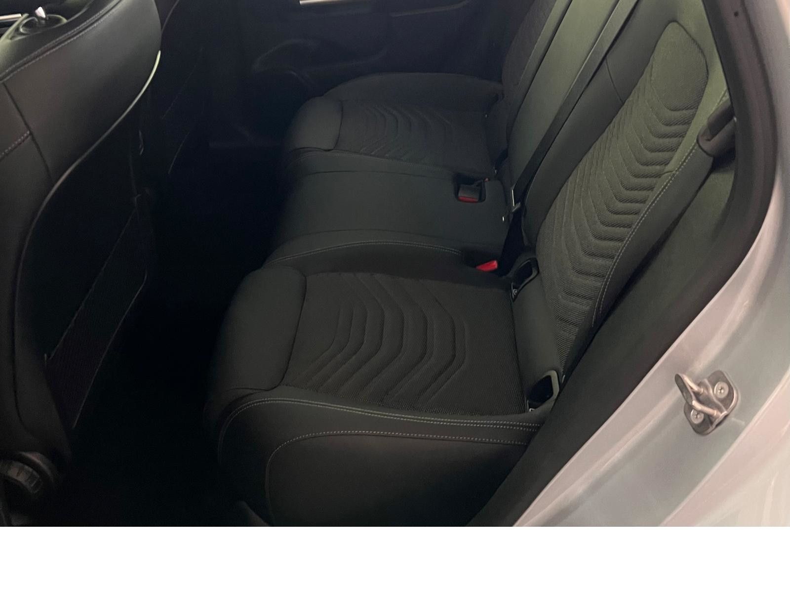 Fahrzeugabbildung Mercedes-Benz B 180 Progres. Advanced *Winter-Paket*LED*Kamera