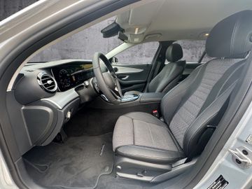 Mercedes E 220 - 10
