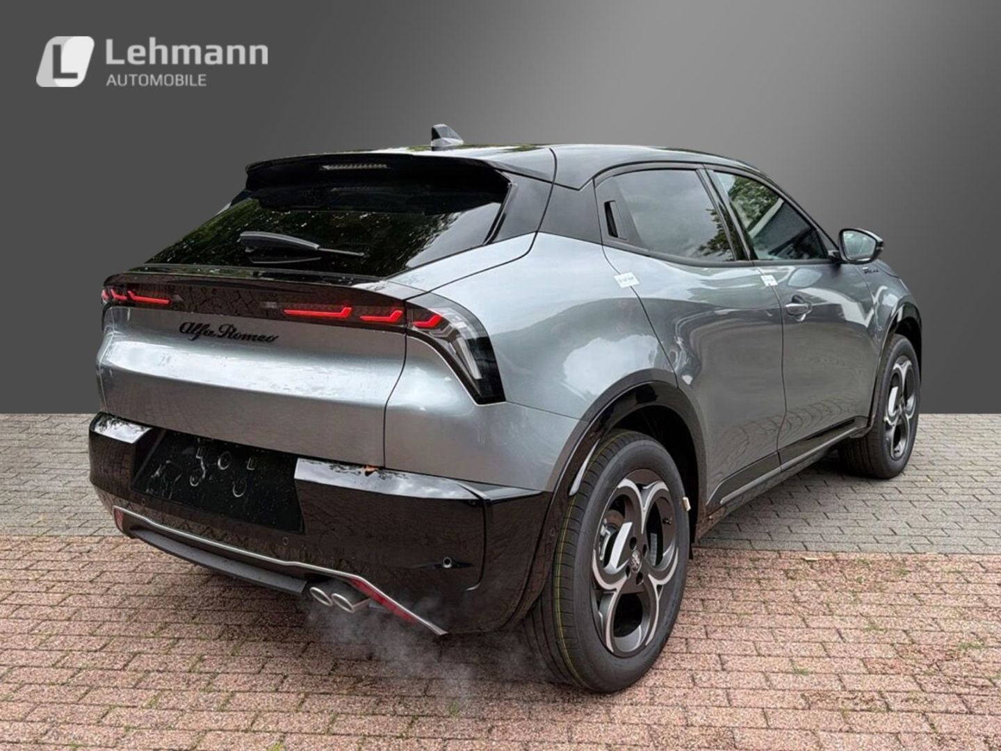 Fahrzeugabbildung Alfa Romeo Junior Ibrida Sport Speciale 1,2 VGT 107kW MY26