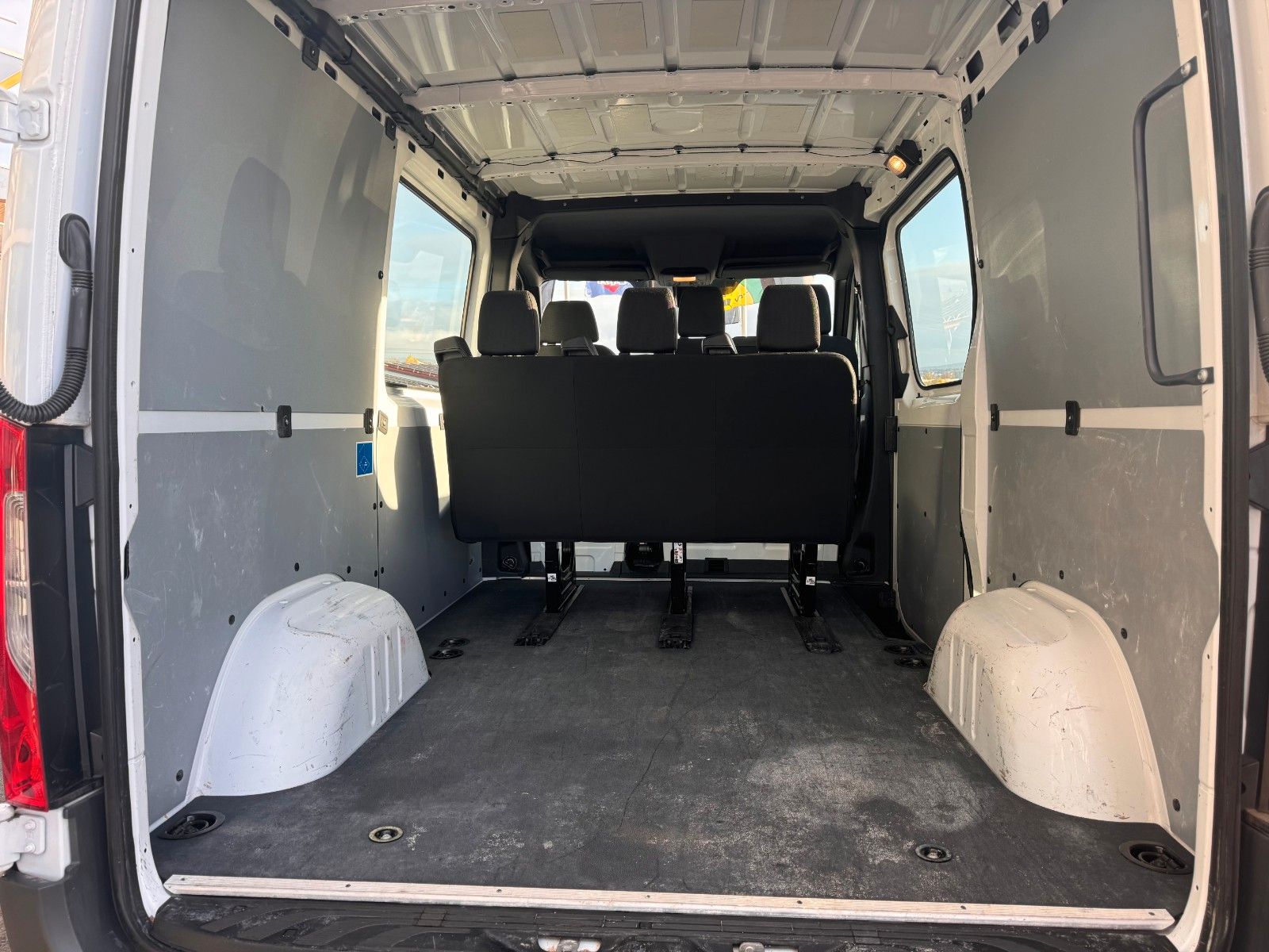 Fahrzeugabbildung Mercedes-Benz Sprinter 315 CDI Kompakt Flachdach Mixto/DoKa