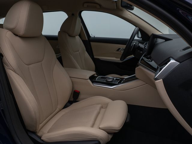 BMW 330, 2023 — 36