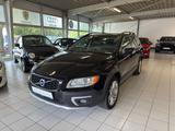 Volvo XC70 AUTOM./AWD/LEDER/AHK/ SUPER HISTORIE - Volvo XC70: Schwarz