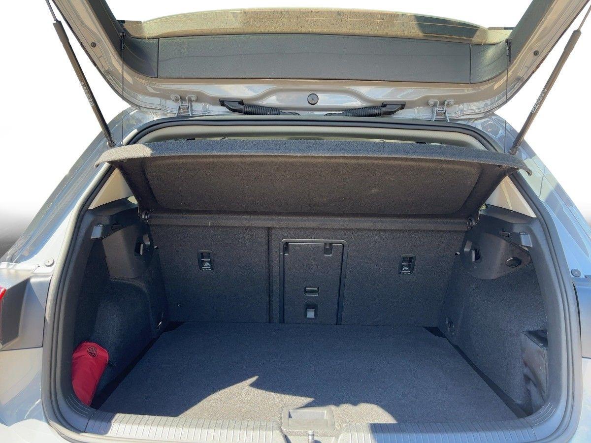 Volkswagen Golf VIII 1.0 TSI Life Navi LED SHZ ACC PDC, миниатюра 7