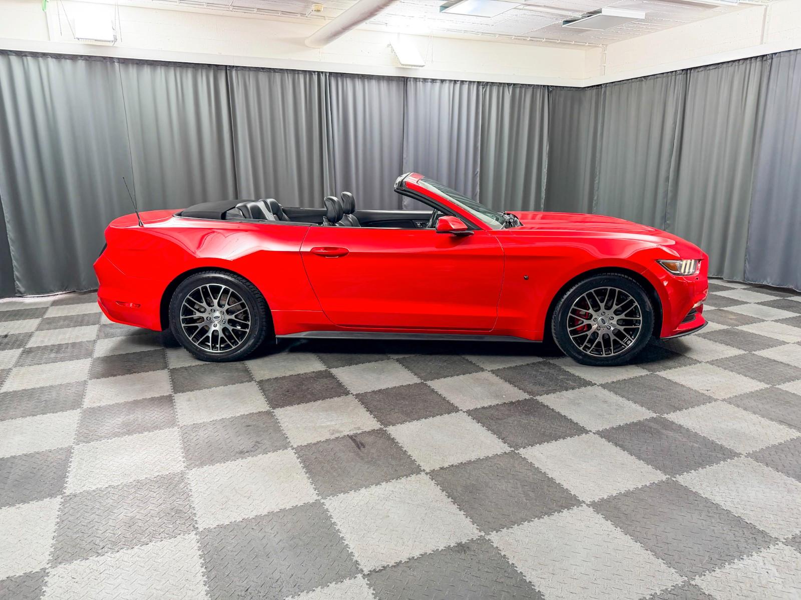 Ford Mustang 2016 Cabrio V6 3.7l, Leder, UNFALLFREI,