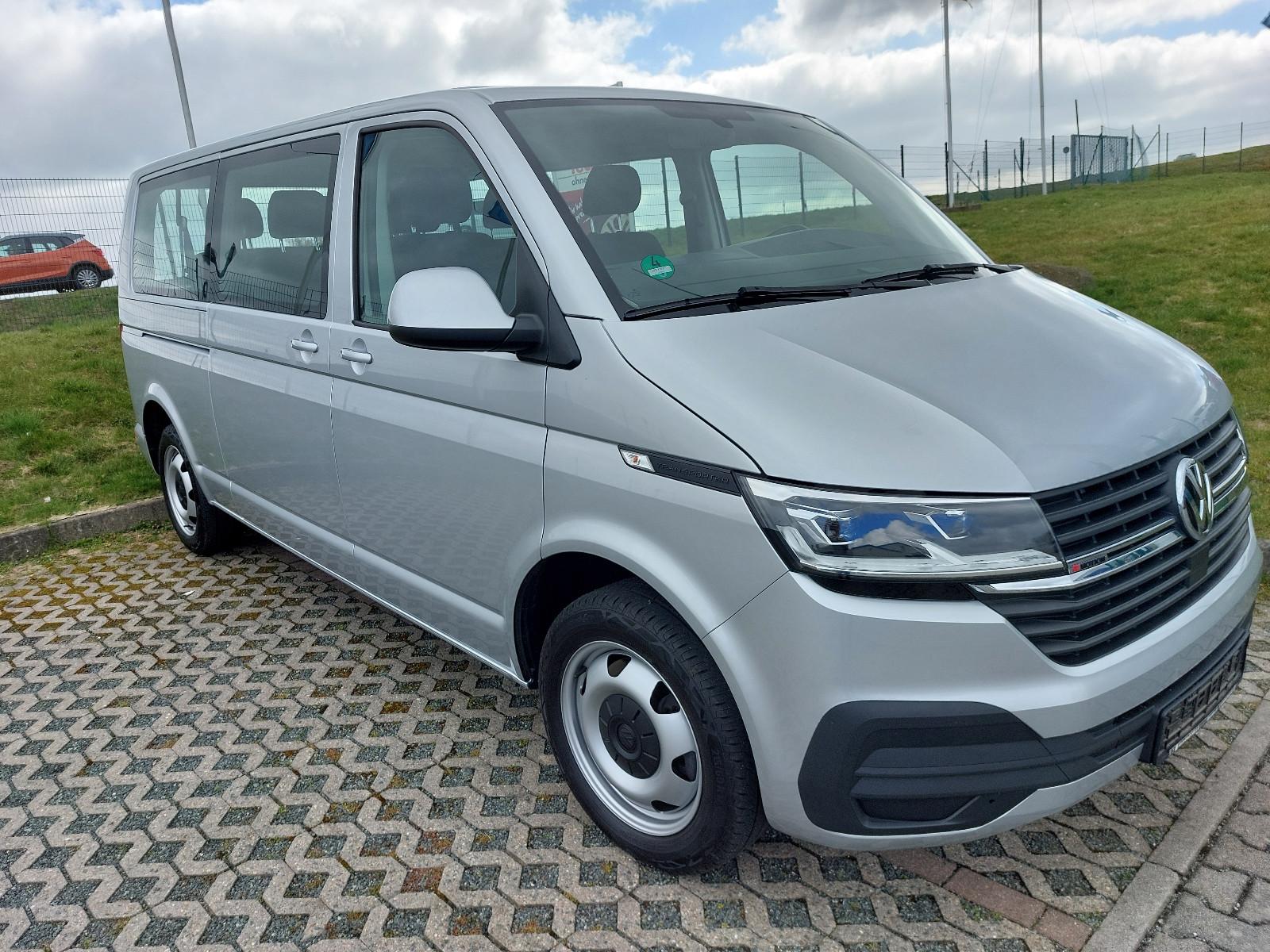 Volkswagen T6.1 Kombi lang/8 Sitze/LED/4mot/AHK