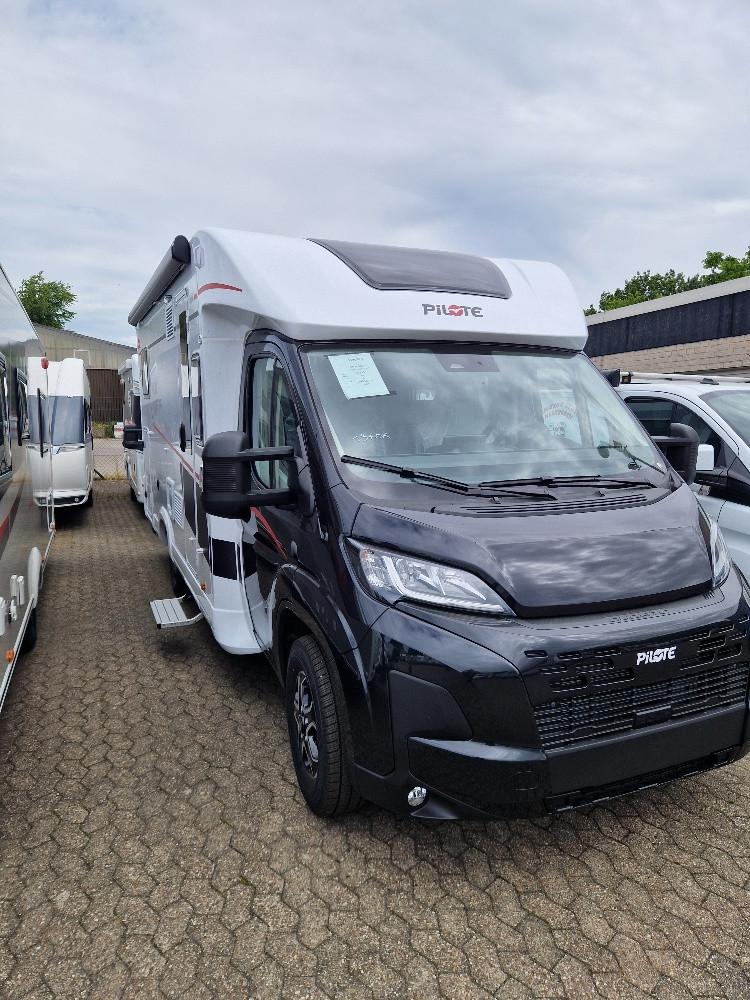 Pilote PACIFIC EXPRESS P690GJ TV, Wifi,Safety,EPB,Solar