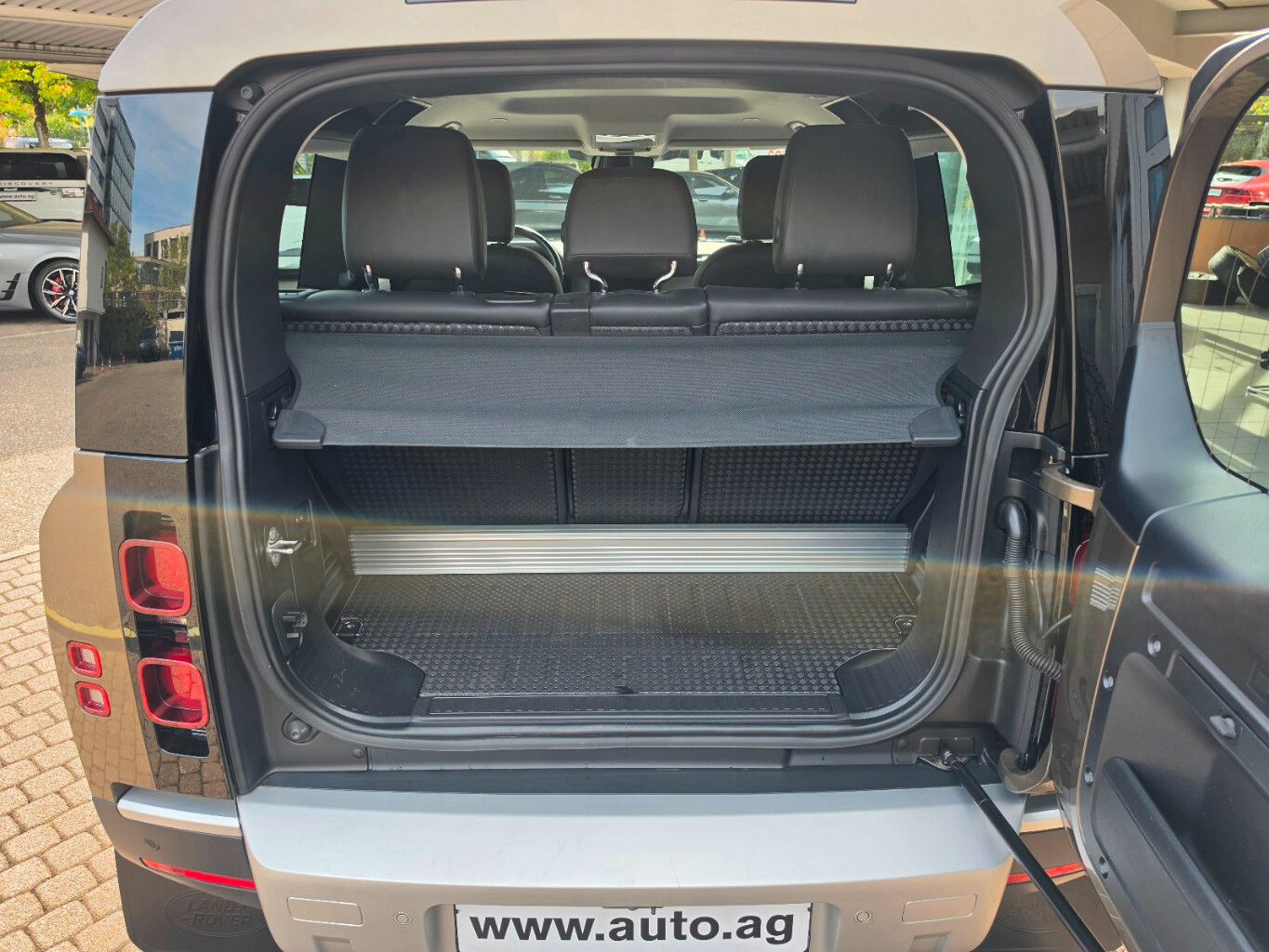 Land Rover Defender 90 D200 SE*AHK*Luftfederung*4-Pakete*Sp foto 6