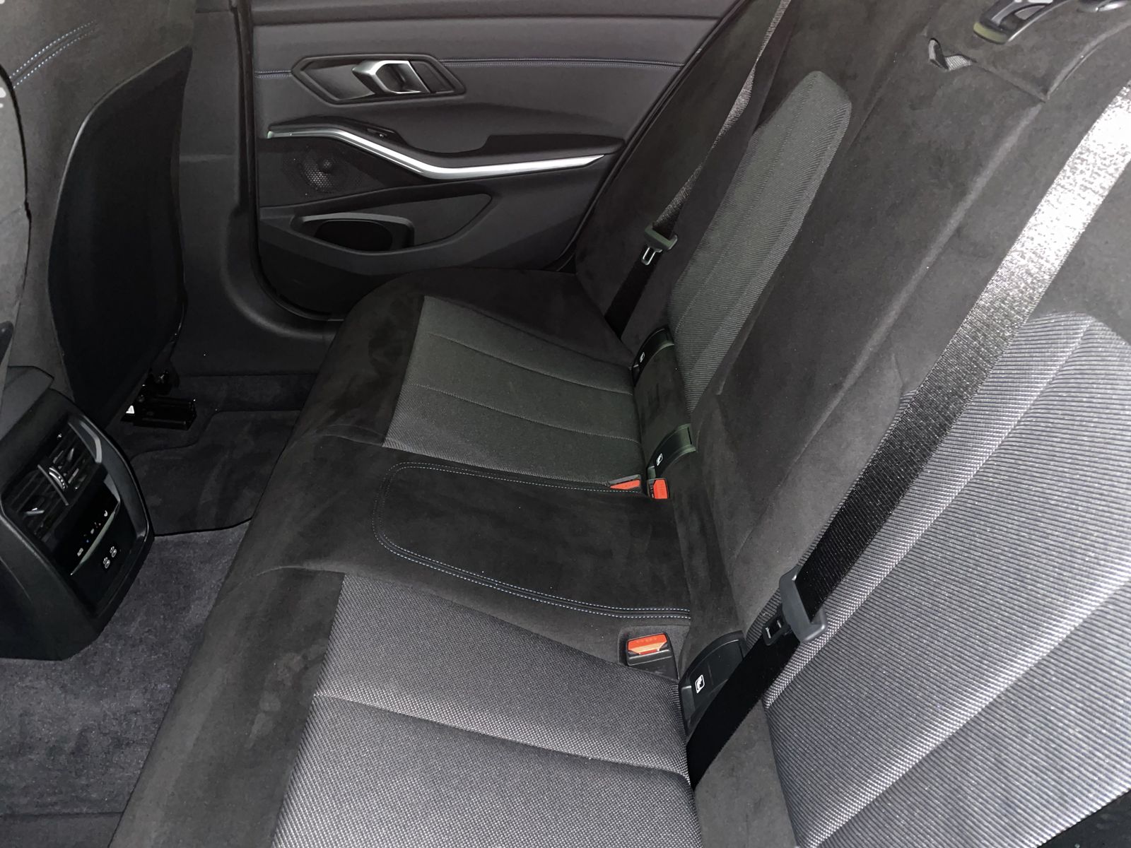 BMW 330 - Bild 12