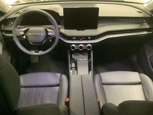 Superb Combi Selection TDI DSG LEDER NAVI AHK