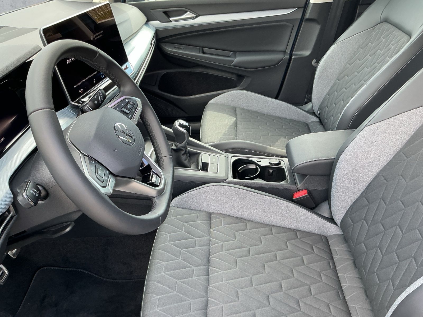 Volkswagen Golf - Bild 12