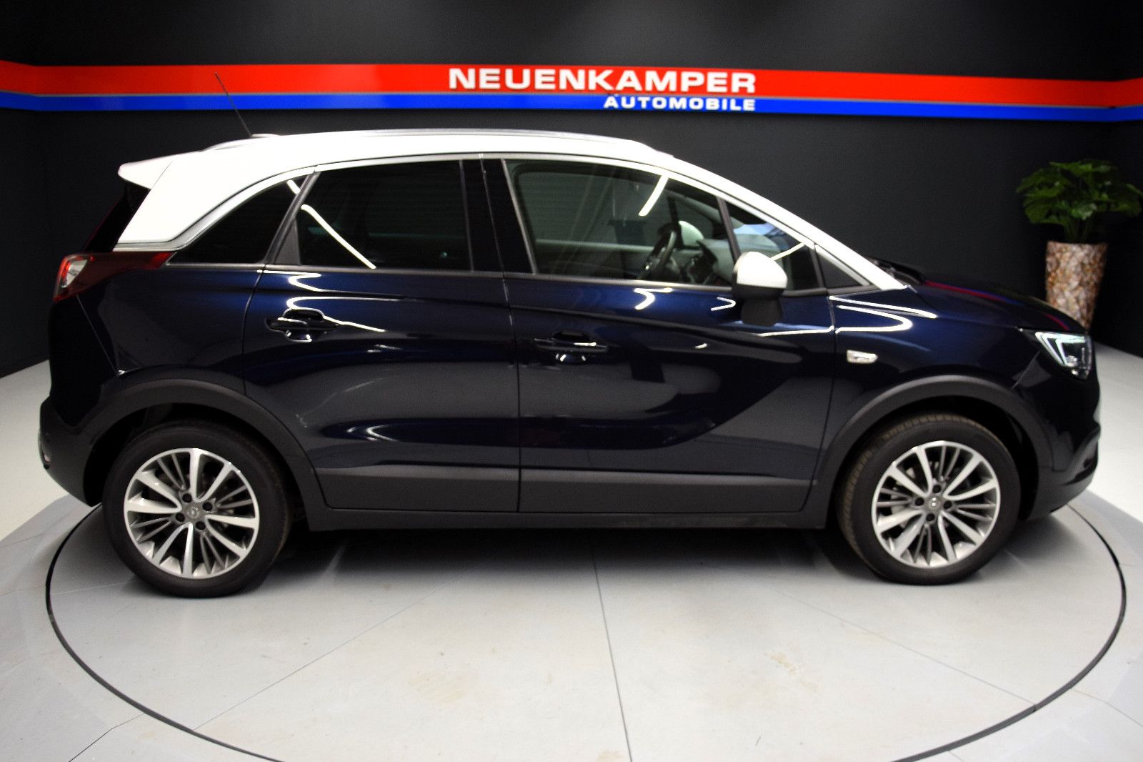 Fahrzeugabbildung Opel Crossland (X)