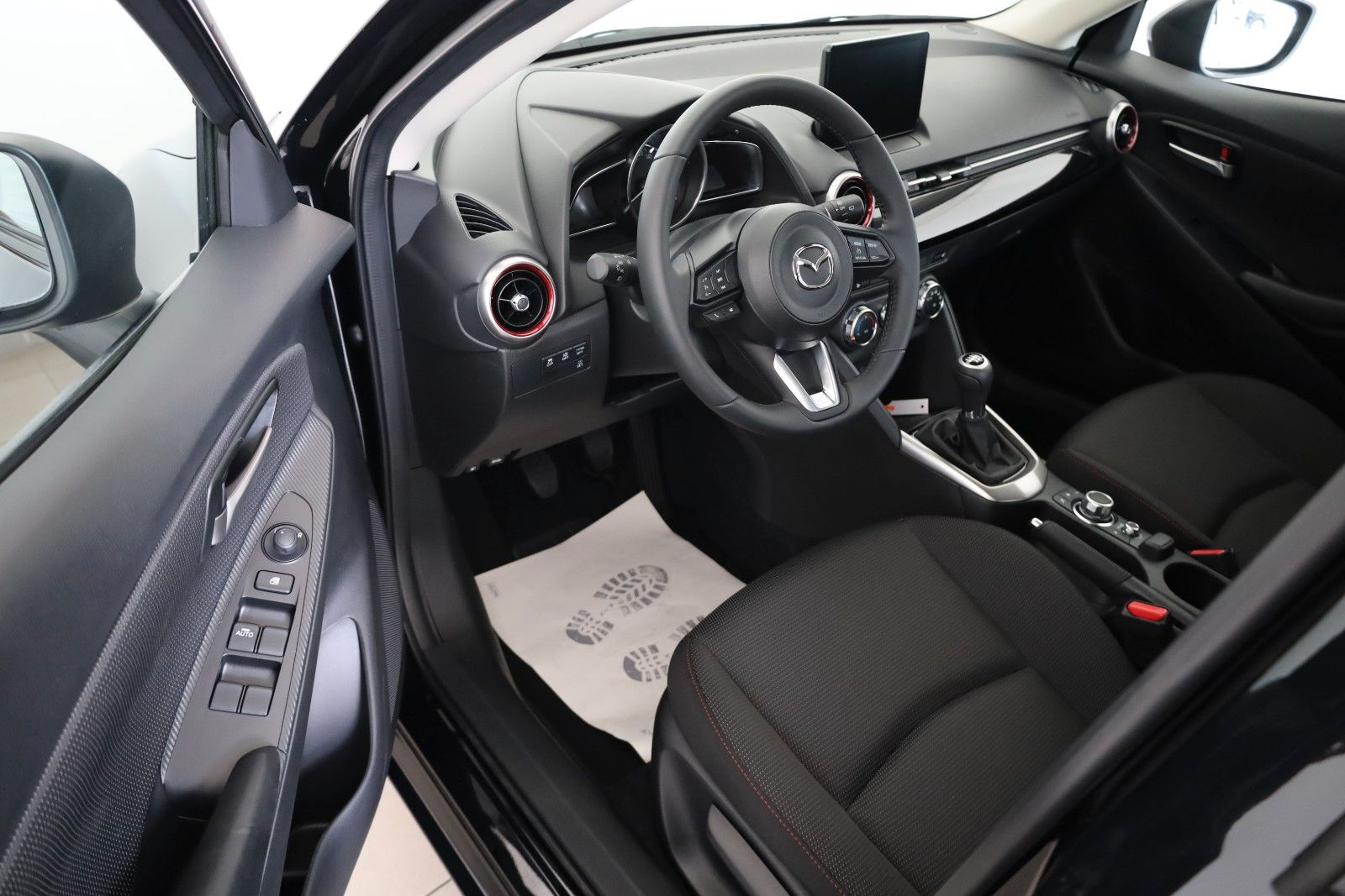 Fahrzeugabbildung Mazda 2 Lim. Homura Navi,Kamera,SH,PDC,Apple CarPlay