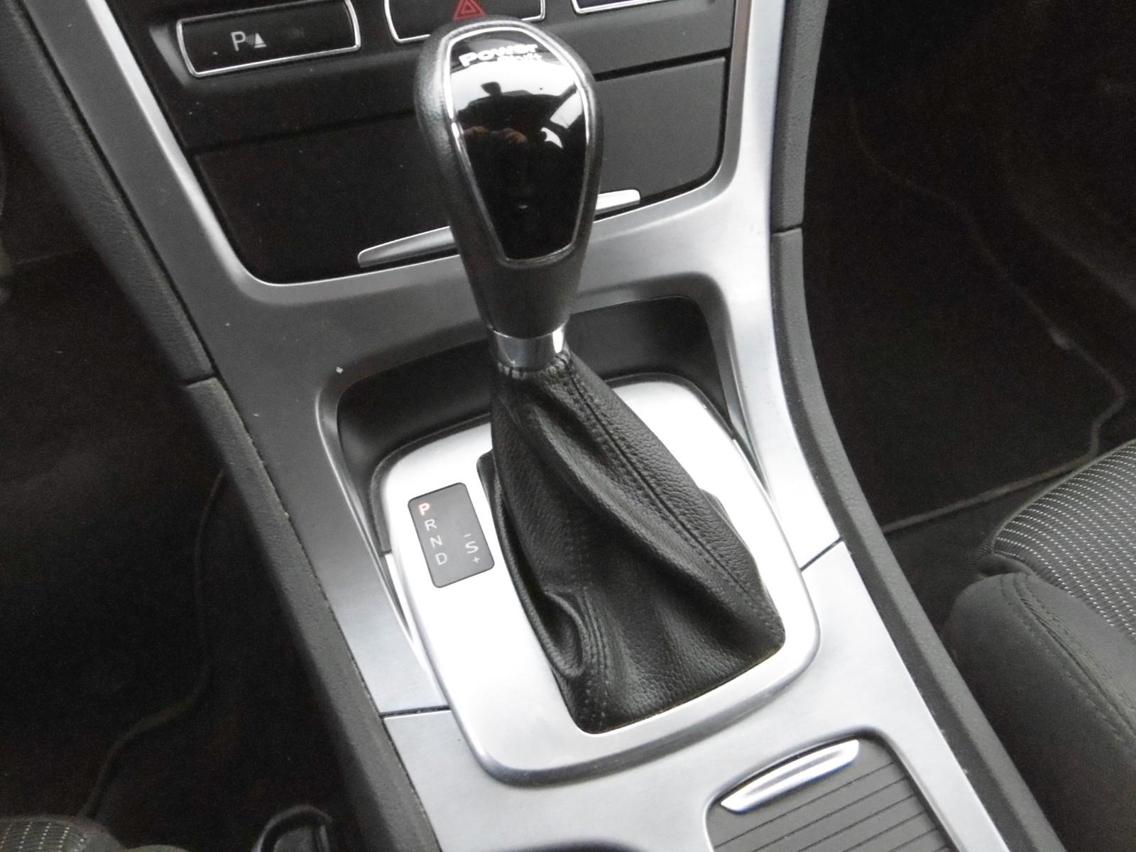 Ford Mondeo 2014 — photo 18