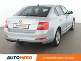Skoda Octavia 1.6 TDI Elegance Aut. *NAVI*TEMPO*PDC* - Skoda Octavia mit Diesel-Antrieb: Limousine, 1.6