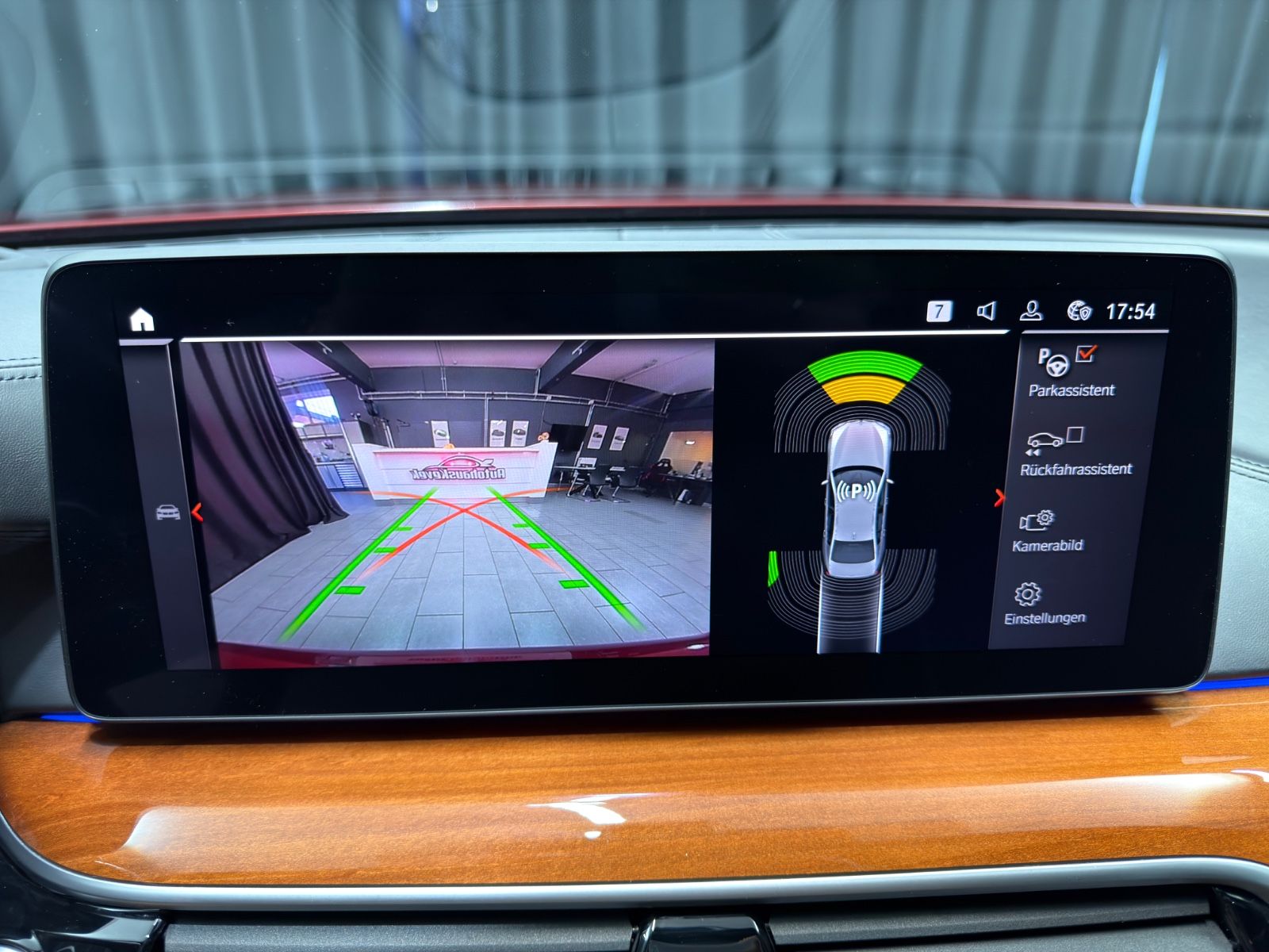 Fahrzeugabbildung BMW M550 i xDrive Limousine|INDIVIDUAL|LASER|H&K|HuD