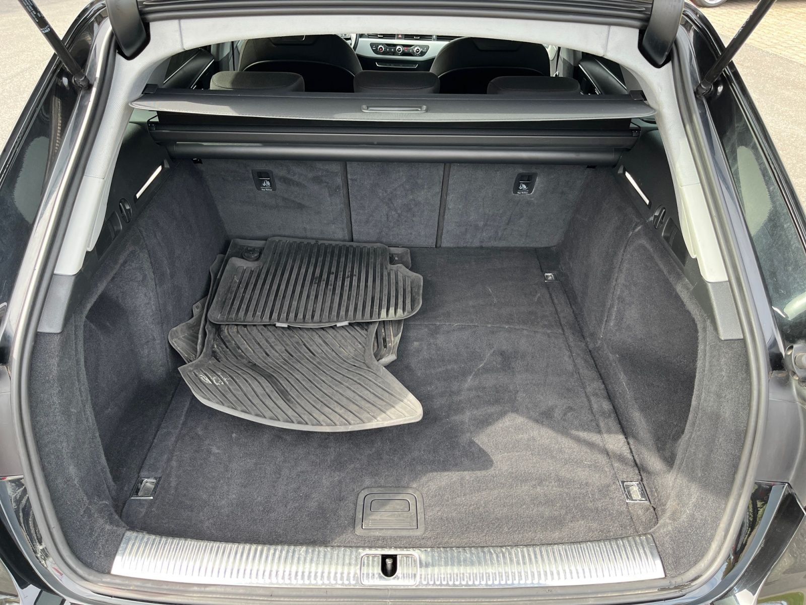 Audi A4 - Bild 16