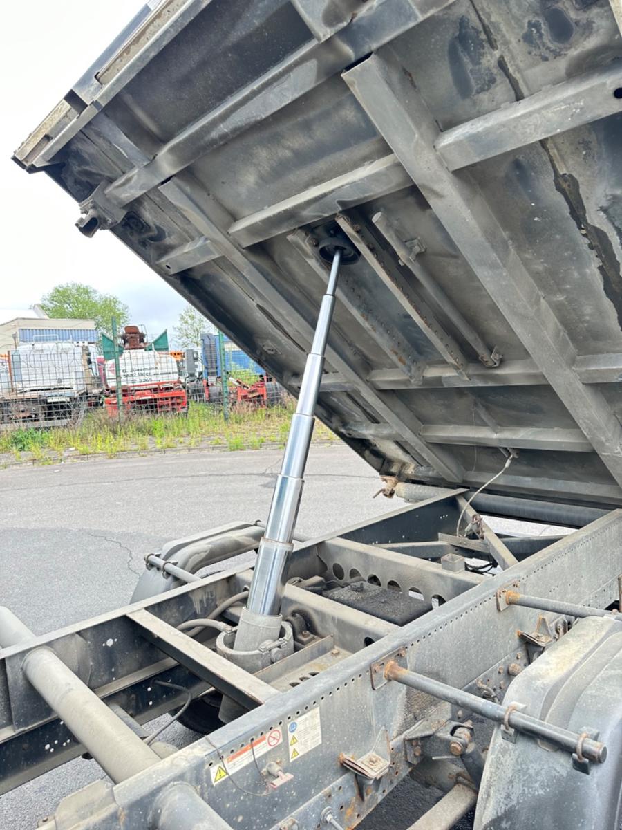 Iveco Daily Dreiseitenkipper Doppelkabine 7 Sitz