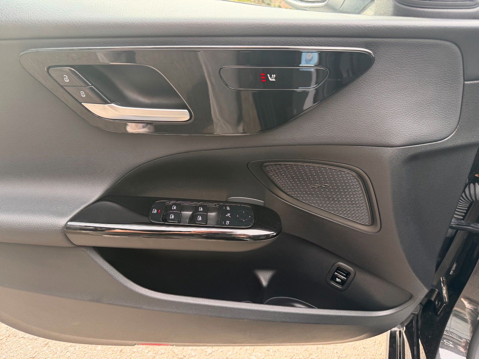 Fahrzeugabbildung Mercedes-Benz C 220d T Avantgarde