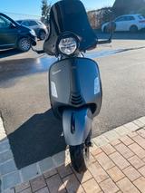 Vespa 300 GTS Supersport mit Garantie bis 2028 - VESPA 300 GTS SUPERSPORT