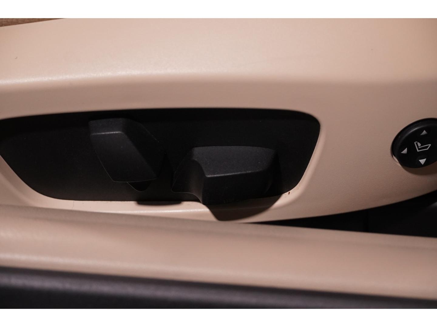 BMW 330 i Cabrio Memo Comfortpak. Leder 19''HIFI Key