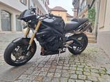 Triumph Street Triple 675  - TRIUMPH 2009 STREET TRIPLE