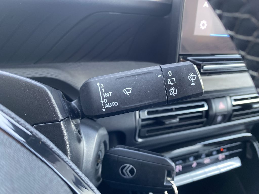 Fahrzeugabbildung Citroën e-C3 113 Standard-Range MAX *11 KW*Navi*LED*Indu