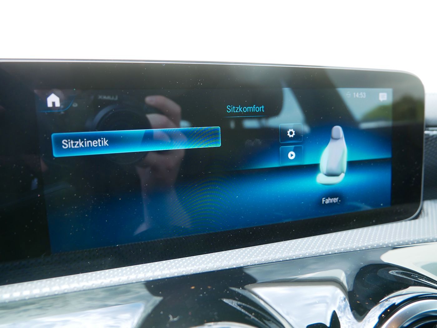 Fahrzeugabbildung Mercedes-Benz CLA 250 SB 4Matic LEDER LED Business-Paket DCT