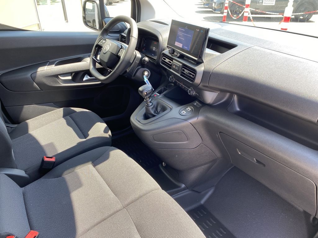 Fahrzeugabbildung Citroën Berlingo 1.5 Diesel 100 M *3 Sitze*Navi*Winterp*