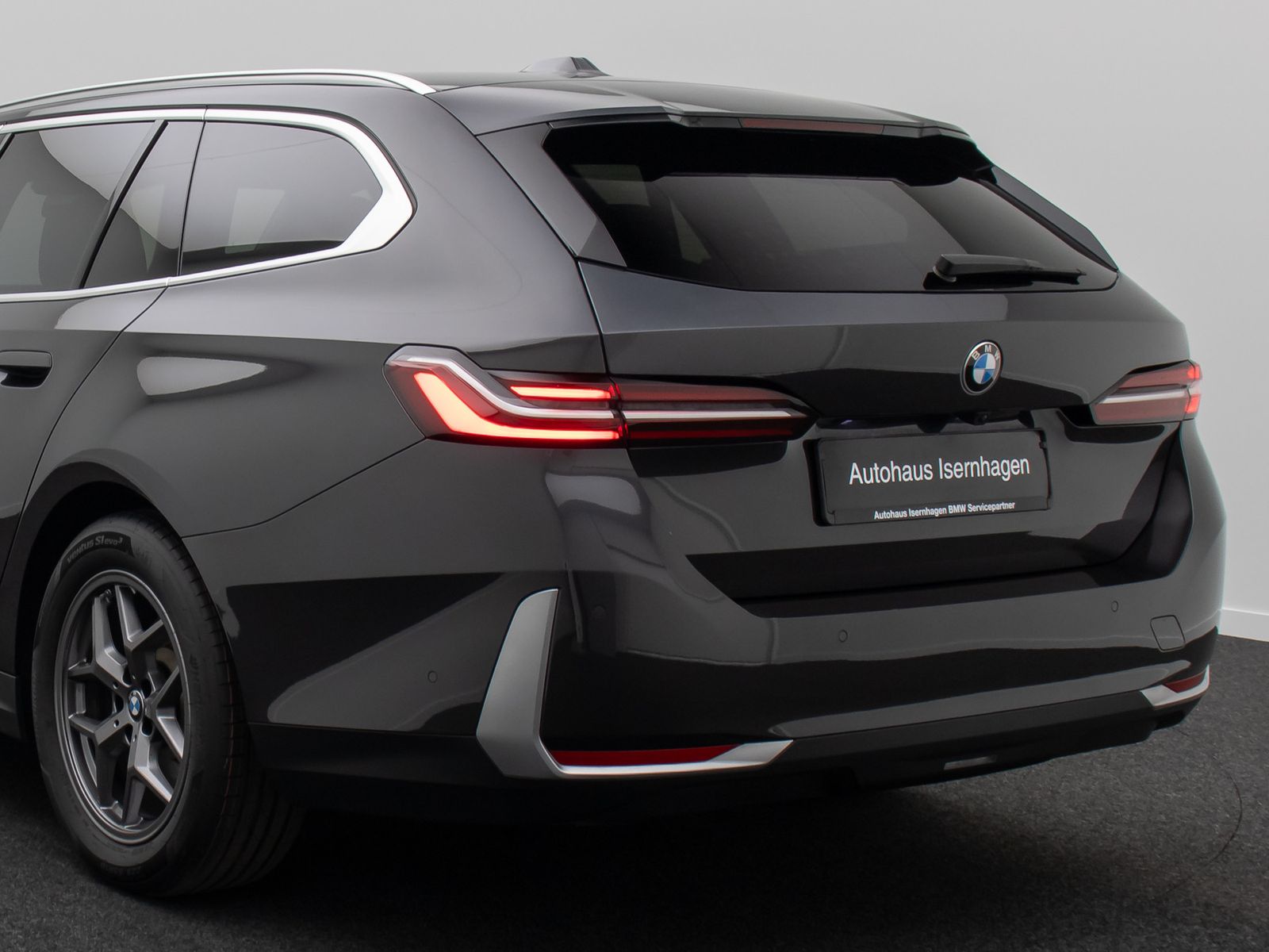 Fahrzeugabbildung BMW 520d Kamera DAB Alarm Leder Sportsitz 18Zoll