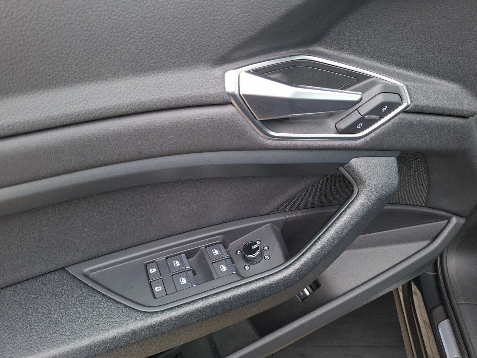 Fahrzeugabbildung Audi e-tron Sportback 50 advanced quattro LED Navi AV