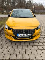Peugeot 208 GT | 136 PS | Automatik | Pano... - Peugeot e-208 von privat