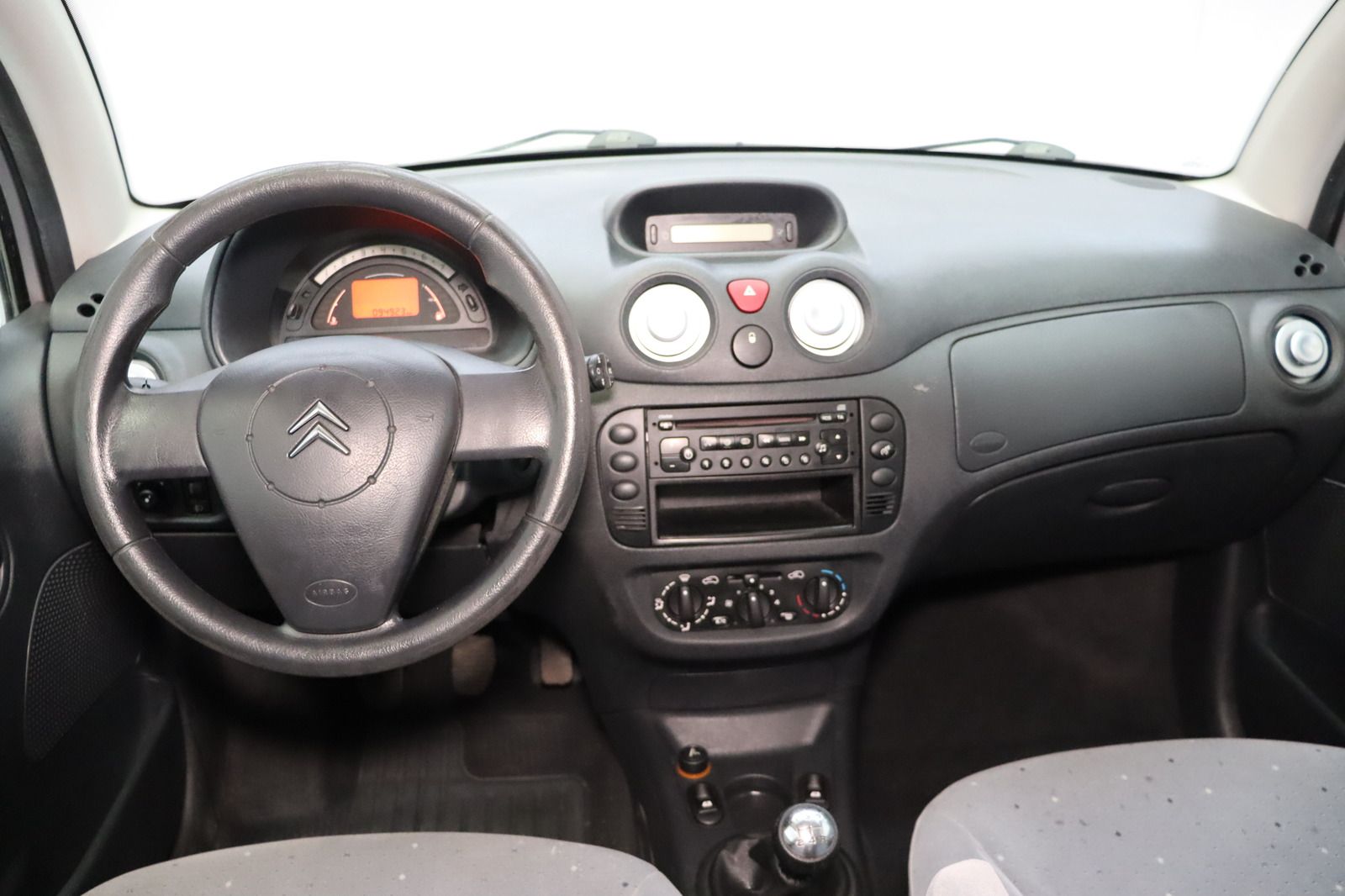 Fahrzeugabbildung Citroën C3 1.4 wenig Kilometer * Klima