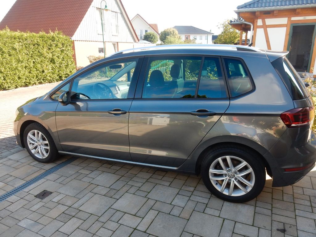 Image of Volkswagen Golf Sportsvan