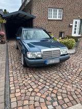 Mercedes-Benz Mercedes W124/S124 E300 6 Zylinder 24V Kom... - Mercedes-Benz E 300: 24v