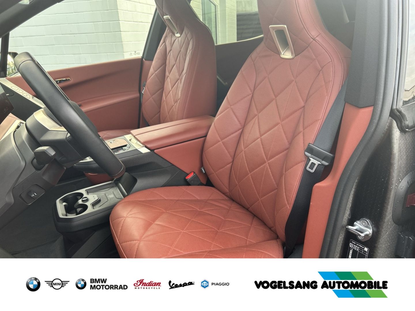 Fahrzeugabbildung BMW iX xDrive 50,Sport,Laserlicht,PanoSkyLounge,Head