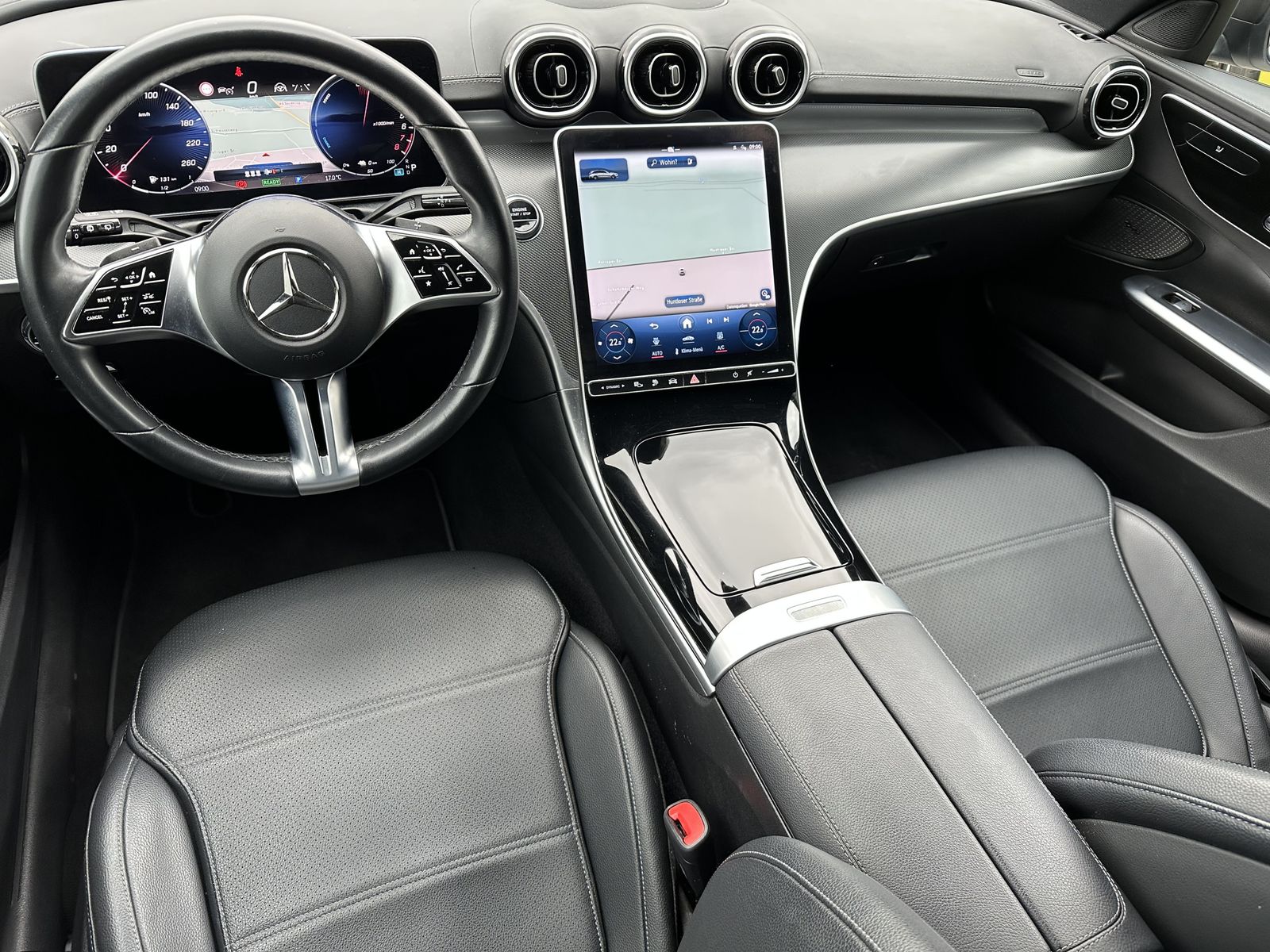 Fahrzeugabbildung Mercedes-Benz C 300e T Avantgarde Night-Paket NAV+LED+ACC+KAM