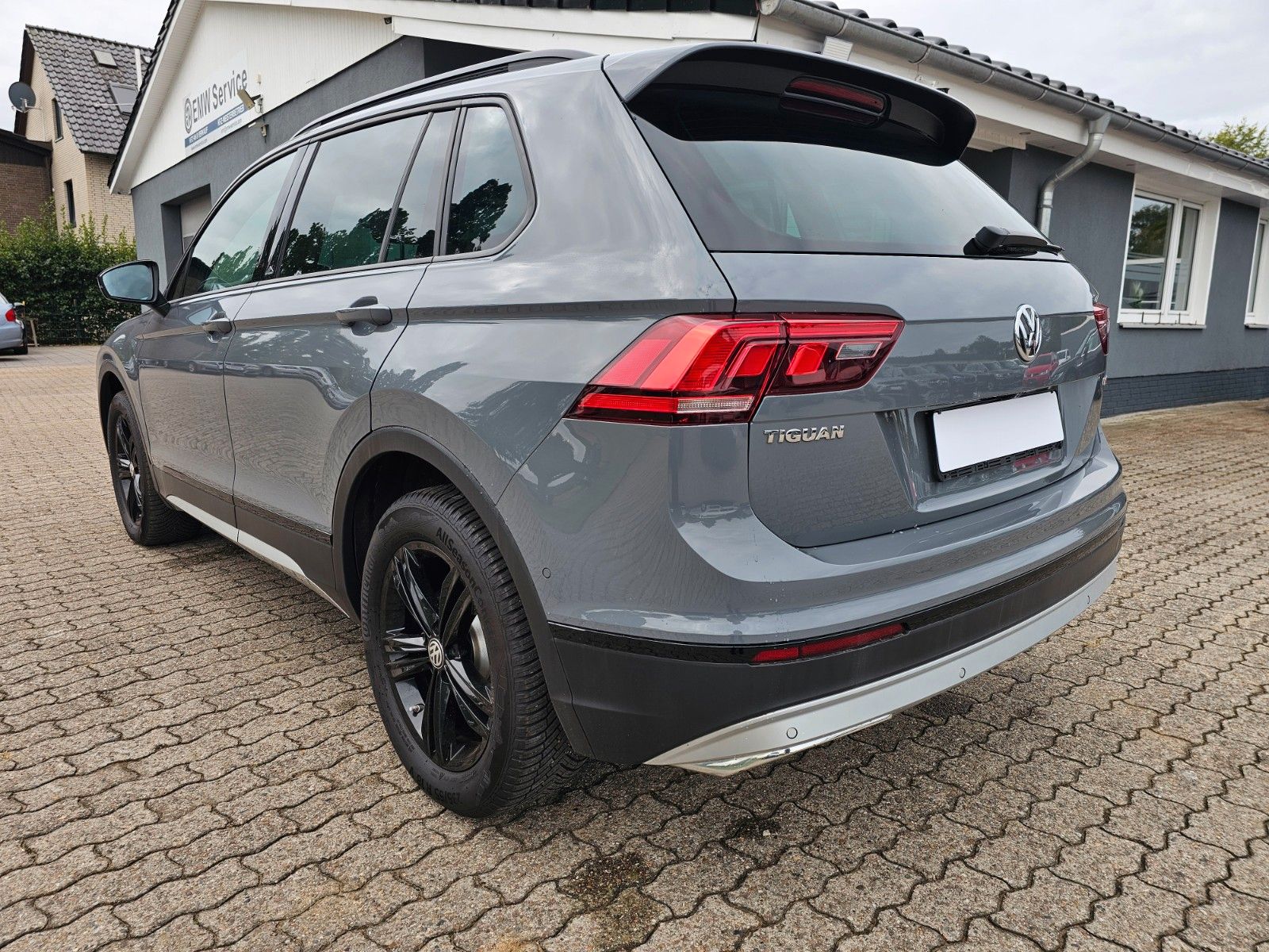 Volkswagen Tiguan OFFROAD 4Motion Pano HUD ACC AHK foto 3